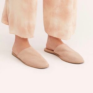NIB✨ Free People Coronada Slip On in Bellini